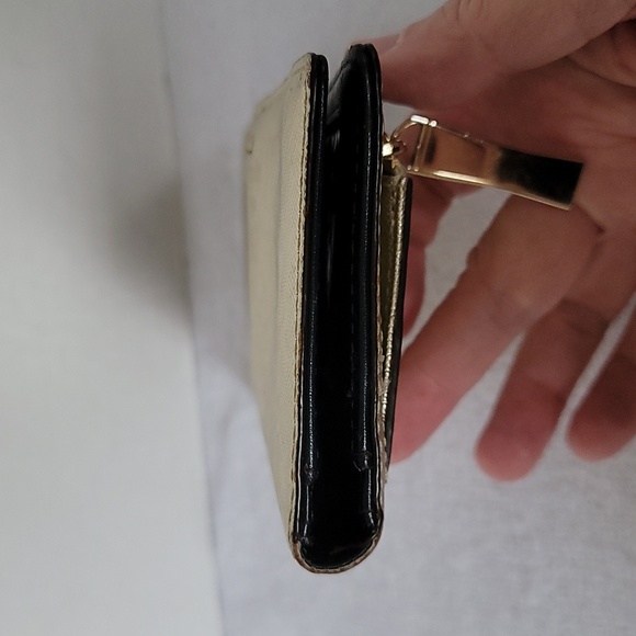 Kate Spade New York gold shimmer long wallet - Picture 4 of 16